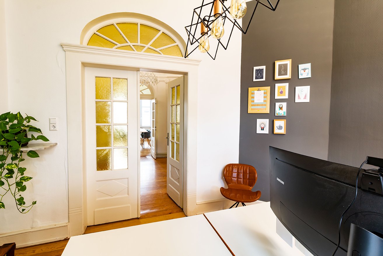 ML_Agency_Office_03